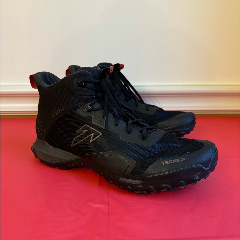 Hiking Boots - Mens Size 13 - Waterproof - Technica Magma 2.0 S MID GTX MS